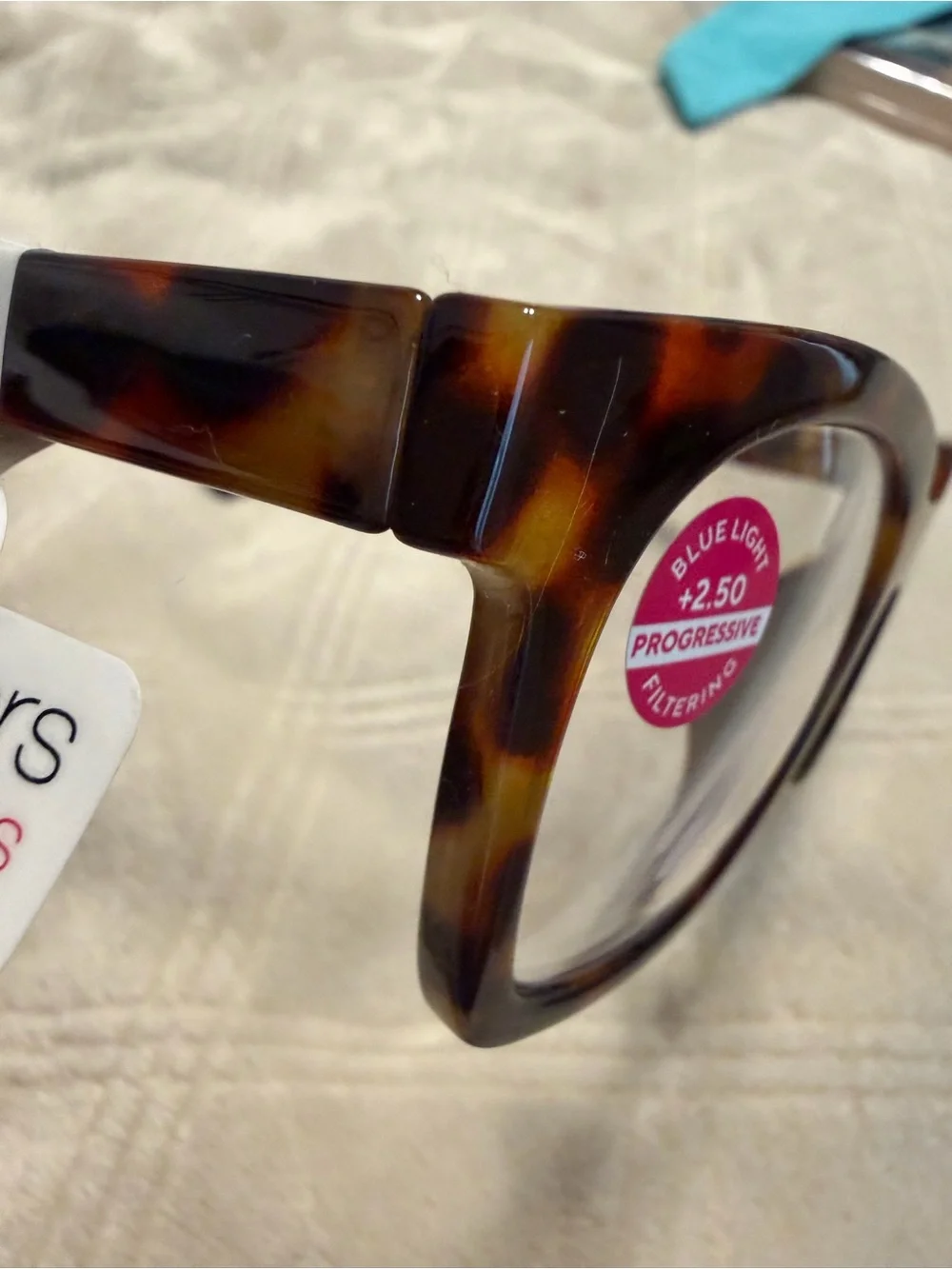 NWT Progressive Peepers.